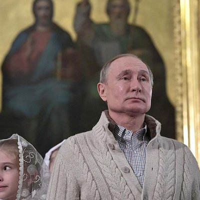 Владимир Путин встретил Рождество Христово в Спасо-Преображенском соборе Санкт-Петербурга