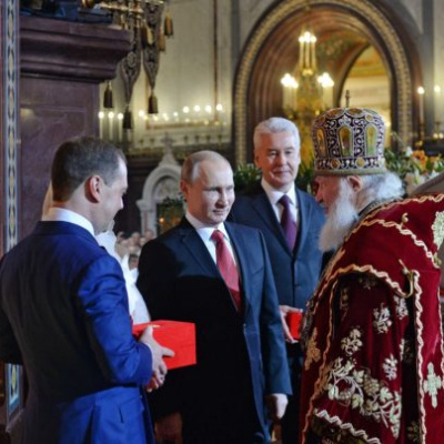 Владимир Путин поздравил россиян с Пасхой