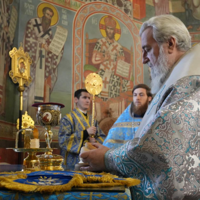 Епископ Новороссийский и Геленджикский Сергий совершил Божественную литургию в Свято-Успенском кафедральном соборе г. Новороссийска