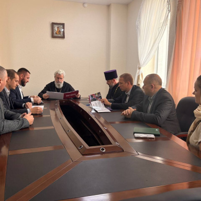 В Новороссийске состоялась рабочая встреча епископа Сергия с представителями ГК ССК по реализации социального проекта "Маршрут милосердия" 