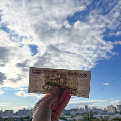 «Раз – и из мусоропровода вылетают сто долларов», или О Божиих подарках