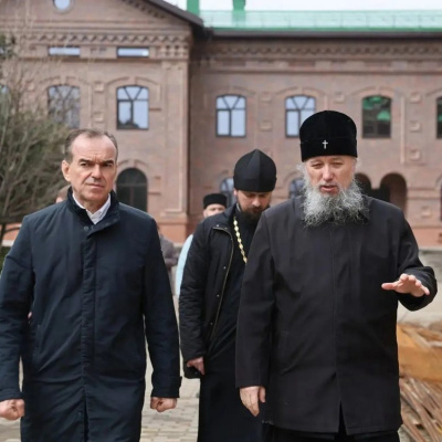 Екатеринодарскую духовную семинарию посетили митрополит Екатеринодарский и Кубанский Василий и Вениамин Иванович Кондратьев