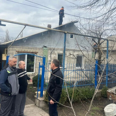 Глава Ясиноватского района ДНР встретился с добровольцами-ремонтниками Патриаршей гуманитарной миссии