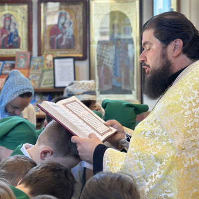 В РКШ «Лествица» при храма свт. Николая Чудотворца на Садах состоялся молебен по окончании учебного года