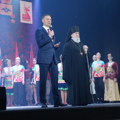 Архипастырь принял участие в торжественном мероприятии, посвященном Дню Героев Отечества и Дню памяти святого Георгия Победоносца