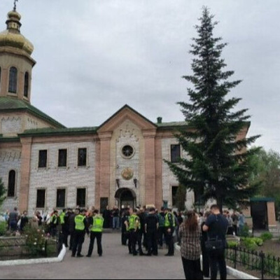 Рейдерский захват Троицкого храма Украинской Православной Церкви произошел в Кременчуге