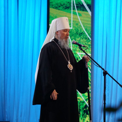 Митрополит Василий поздравил животноводов на торжественном мероприятии, посвященном их профессиональному празднику