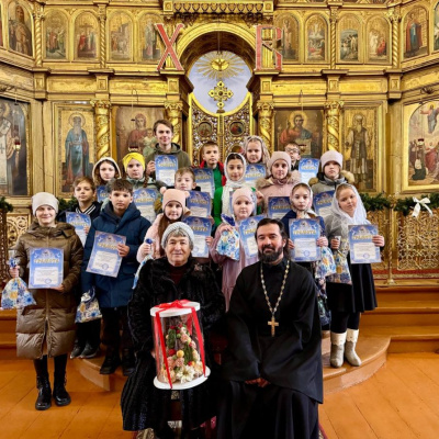 В храме Вознесения Господня станицы Пластуновской наградили юных художников
