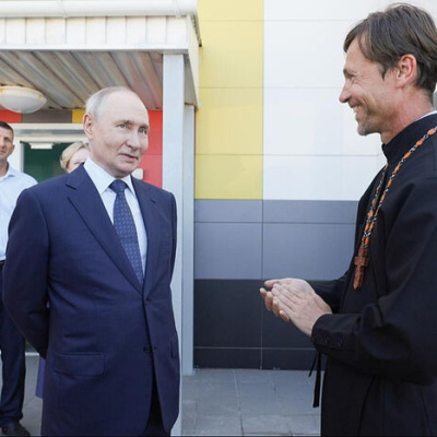 Президент России Владимир Путин поддержал строительство Петропавловского храма на Итурупе