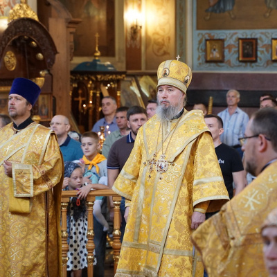 Митрополит Василий совершил Божественную литургию в Свято-Екатерининском кафедральном соборе города Краснодара