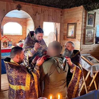 Священнослужители Крымской митрополии совершили литургии и молебны в блиндажных храмах и воинских подразделениях