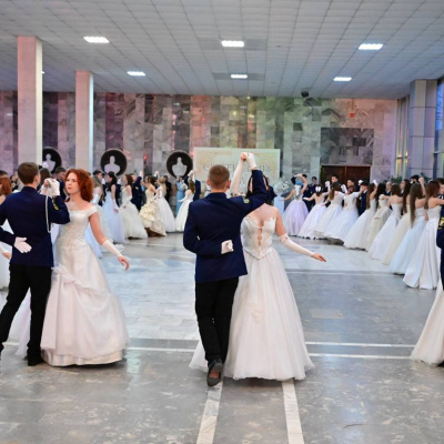 В городе Новороссийске прошел Сретенский бал, приуроченный ко Дню православной молодежи
