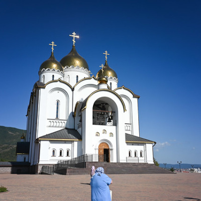 ПРОИСХОЖДЕНИЕ (ИЗНЕСЕНИЕ) ЧЕСТНЫХ ДРЕВ ЖИВОТВОРЯЩЕГО КРЕСТА ГОСПОДНЯ.