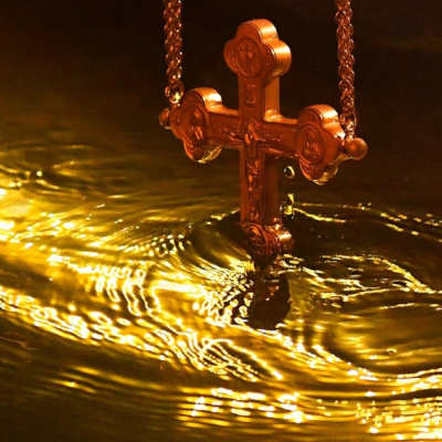 Чтобы святая вода стала рекою в жизнь вечную: все, что нужно знать о празднике Крещения Господня