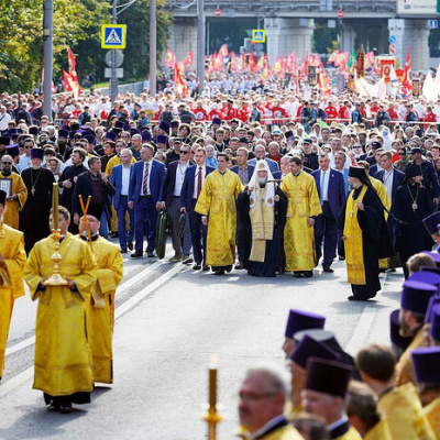Предстоятель Русской Церкви возглавил общемосковский крестный ход