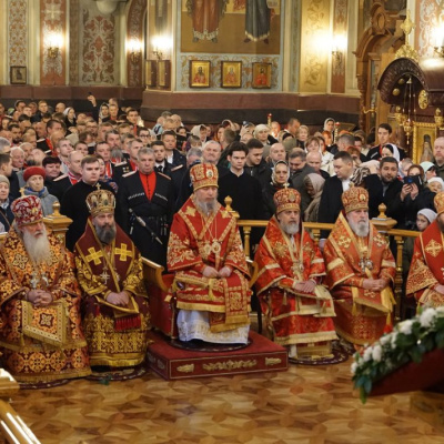 В день памяти святой великомученицы Екатерины в Свято-Екатерининском кафедральном соборе состоялась соборная Божественная литургия