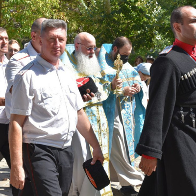 В войсковом соборе святого благоверного князя Александра Невского прошел молебен, посвященный высадке казаков на Кубань