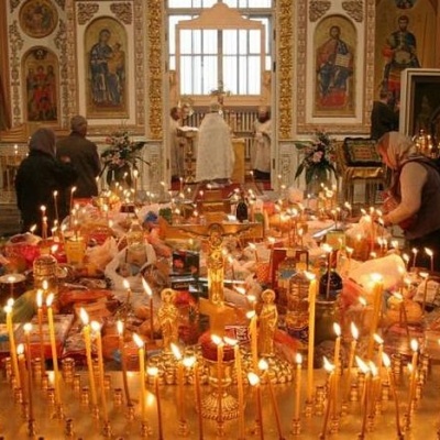 Православные отмечают Великую родительскую субботу 