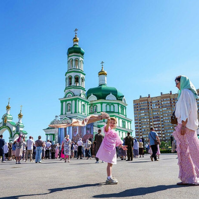 Святейший Патриарх Кирилл призвал помнить историю и не допускать критического разрыва между богатыми и бедными