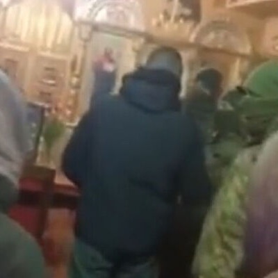 Сторонники раскольнической ПЦУ захватили на Украине сразу два храма канонической Церкви