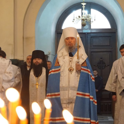 Митрополит Василий совершил панихиду по воинам, погибшим в ходе специальной военной операции