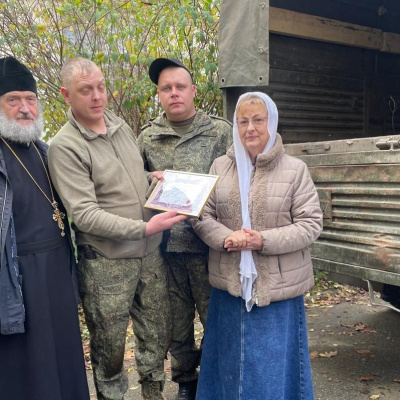 Приход храма принял участие в отправке машины с гуманитарной помощью для участников СВО