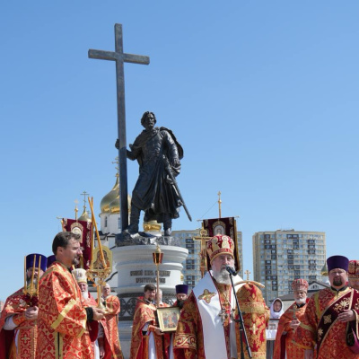 В Анапе состоялось освящение и торжественное открытие памятника святому равноапостольному великому князю Владимиру