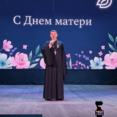 Священнослужители 14-го Динского благочиния посетили мероприятия, посвященные Дню матери
