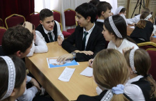 В Русской Православной школе состоялась интеллектуальная игра «Свет Истины»