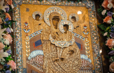 Случаи благодатной помощи от иконы «Всецарица» в Новоспасском монастыре