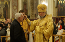 В канун Недели Торжества Православия митрополит Василий совершил Всенощное бдение в Свято-Екатерининском кафедральном соборе