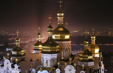 У насельников Киево-Печерской лавры отобраны последние два храма