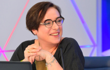 «Меняться это сложно, больно и плохо получается». Тутта Ларсен – о трансформации, которую пережила, в семье, работе и благотворительности