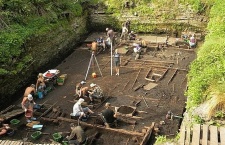 Византийский крест XII века нашли в Новгороде