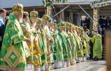 В день памяти преподобного Сергия Радонежского митрополит Василий сослужил Святейшему Патриарху Кириллу в Троице-Сергиевой лавре