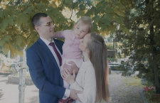  Смерть меня ничему не научила. Но с женой я познакомился на кладбище (героинового наркомана спасло пение в церковном хоре)