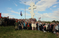 Состоялся городской автомобильный Крестных ход «Кресту твоему поклоняемся,Владыко»