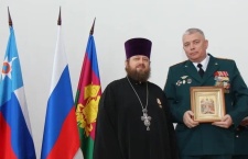 Протоиерей Георгий Лабецкий поздравил сотрудников главного управления МЧС с 375-летием создания пожарной охраны
