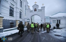 «Можно обмануть людей, которые не ходят в храм, но не людей церковных»