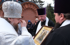 В Краснодар прибыла мироточивая икона Божией Матери "Умягчение злых сердец"