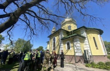 В Киевской области рейдеры захватили еще один храм канонической Церкви, избив и травмировав верующих