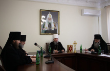 В конференц-зале Екатеринодарской епархии состоялось очередное заседание Архиерейского совета Кубанской митрополии
