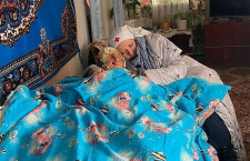 Странная молитва бабушки в насквозь промерзшем доме. Беседа с сестрой милосердия Ириной Худяковой