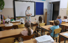 В храме Рождества Христова начала работу летняя воскресная школа для детей