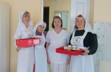 Общество милосердия Свято-Троицкого храма провело пасхальную благотворительную акцию