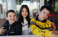 Дарите подарки тем, кому тяжелее!