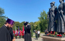 Протоиерей Димитрий Руднев принял участие в заседании совета атаманов, а также совершил молитву по погибшим казакам