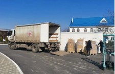 Международный комитет Красного Креста передал Патриаршей гуманитарной миссии партию емкостей для воды