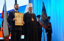 Митрополит Василий поздравил полицейских на торжественном мероприятии, посвященном их профессиональному празднику