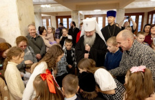  Архиереи поздравили с Рождеством Христовым пациентов госпиталей и больниц